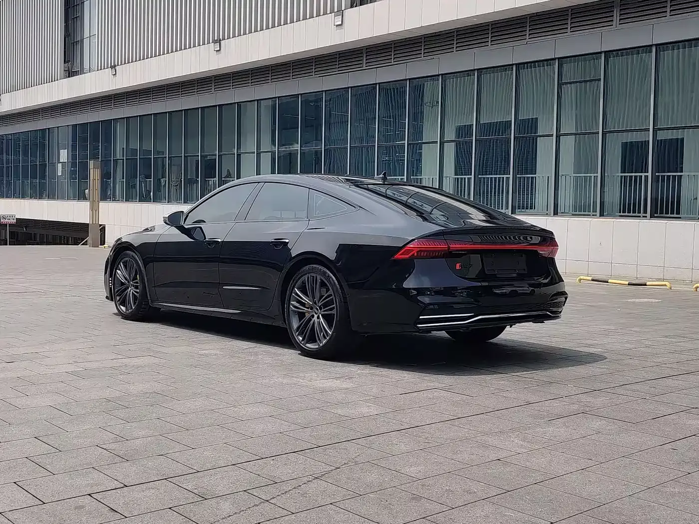 Audi A7 2024 45 TFSI Premium Selection фото 20