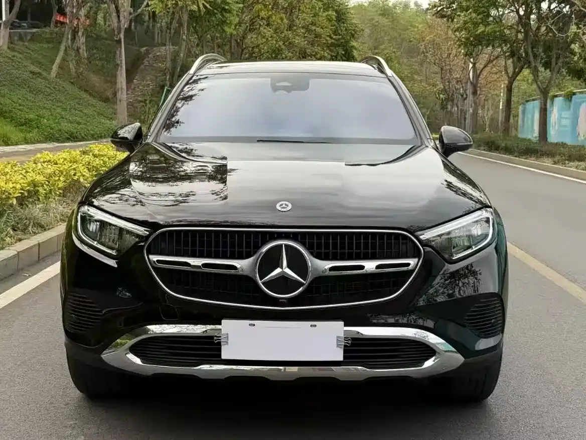 Mercedes-Benz GLC 2026 GLC 260 L 4MATIC Classic Edition фото 2