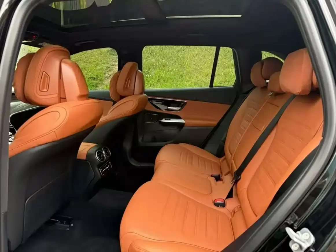 Mercedes-Benz GLC 2026 GLC 260 L 4MATIC Classic Edition фото 4