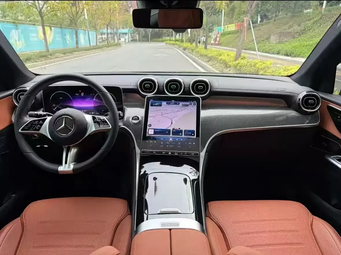 Mercedes-Benz GLC 2026 GLC 260 L 4MATIC Classic Edition фото 5