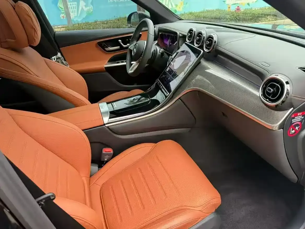 Mercedes-Benz GLC 2026 GLC 260 L 4MATIC Classic Edition фото 6