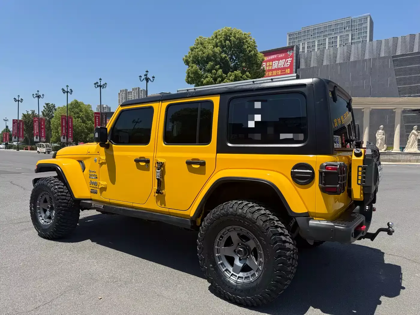 Jeep Wrangler 2021 2.0T Sahara Four-Door фото 7