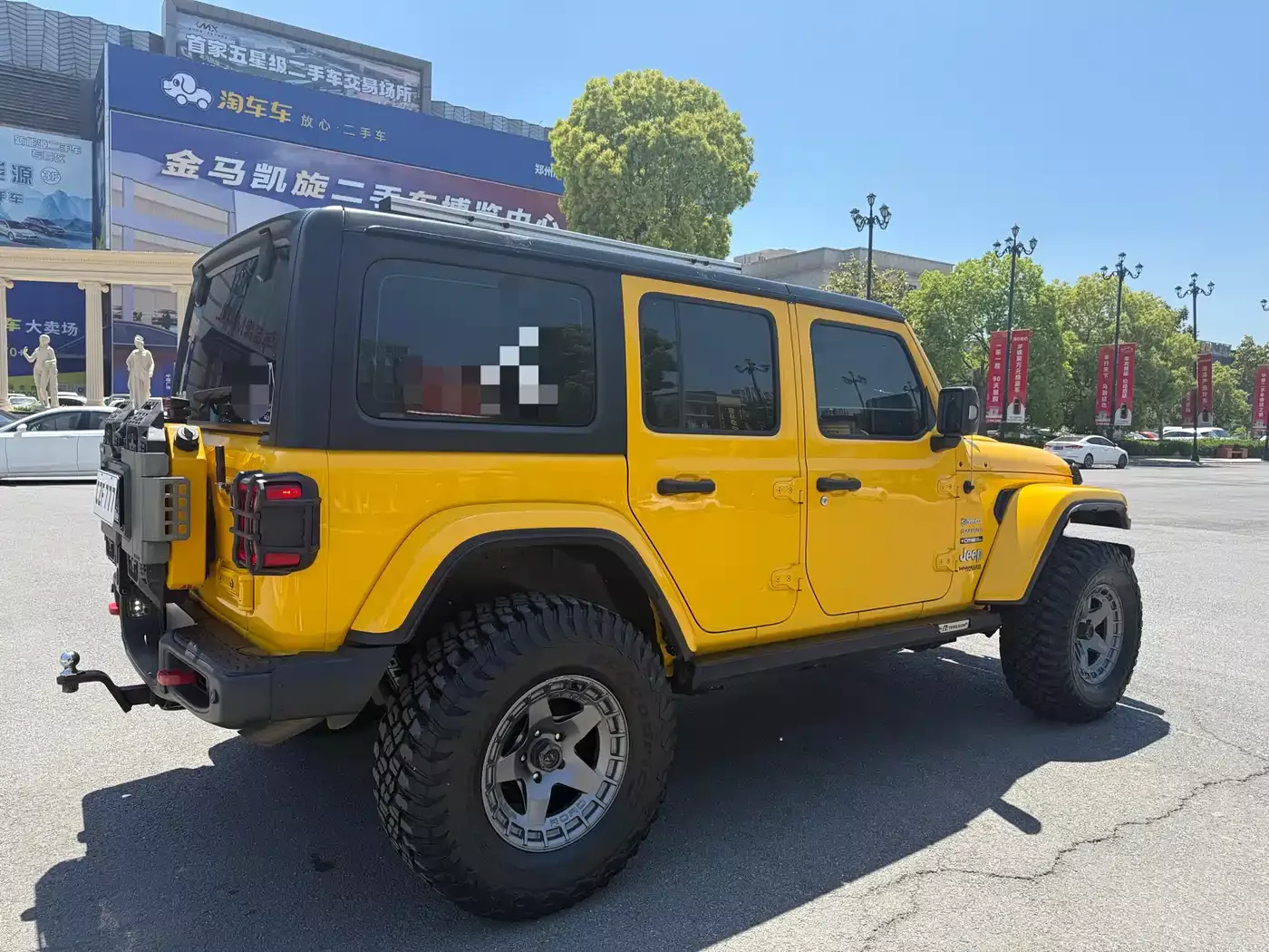 Jeep Wrangler 2021 2.0T Sahara Four-Door фото 9