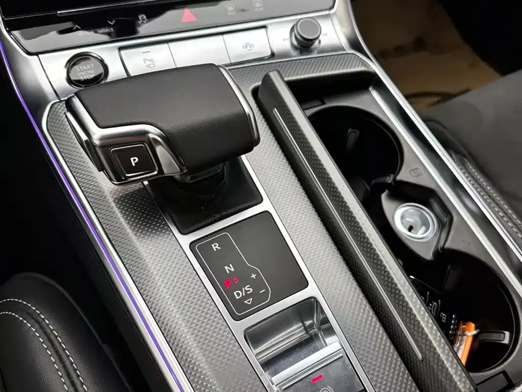 Audi A6L 2024 45 TFSI Premium Dynamic фото 16