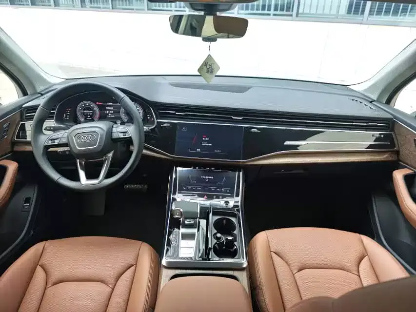Audi Q7 2023 55 TFSI quattro S line Sport фото 7
