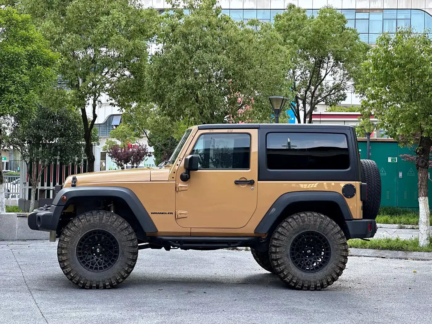 Jeep Wrangler 2013 3.6L Rubicon Two-Door фото 4