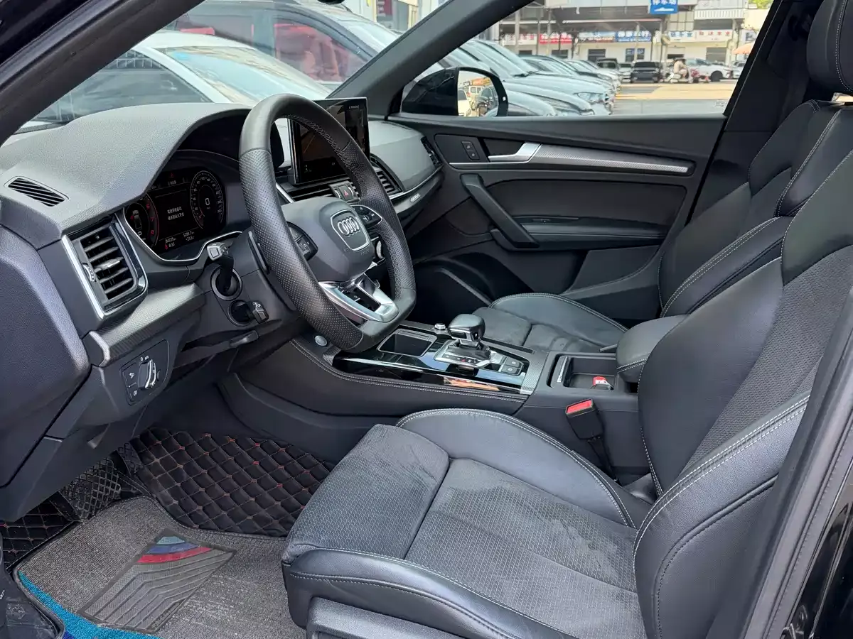 Audi Q5L Sportback 2021 40 TFSI Luxury фото 7