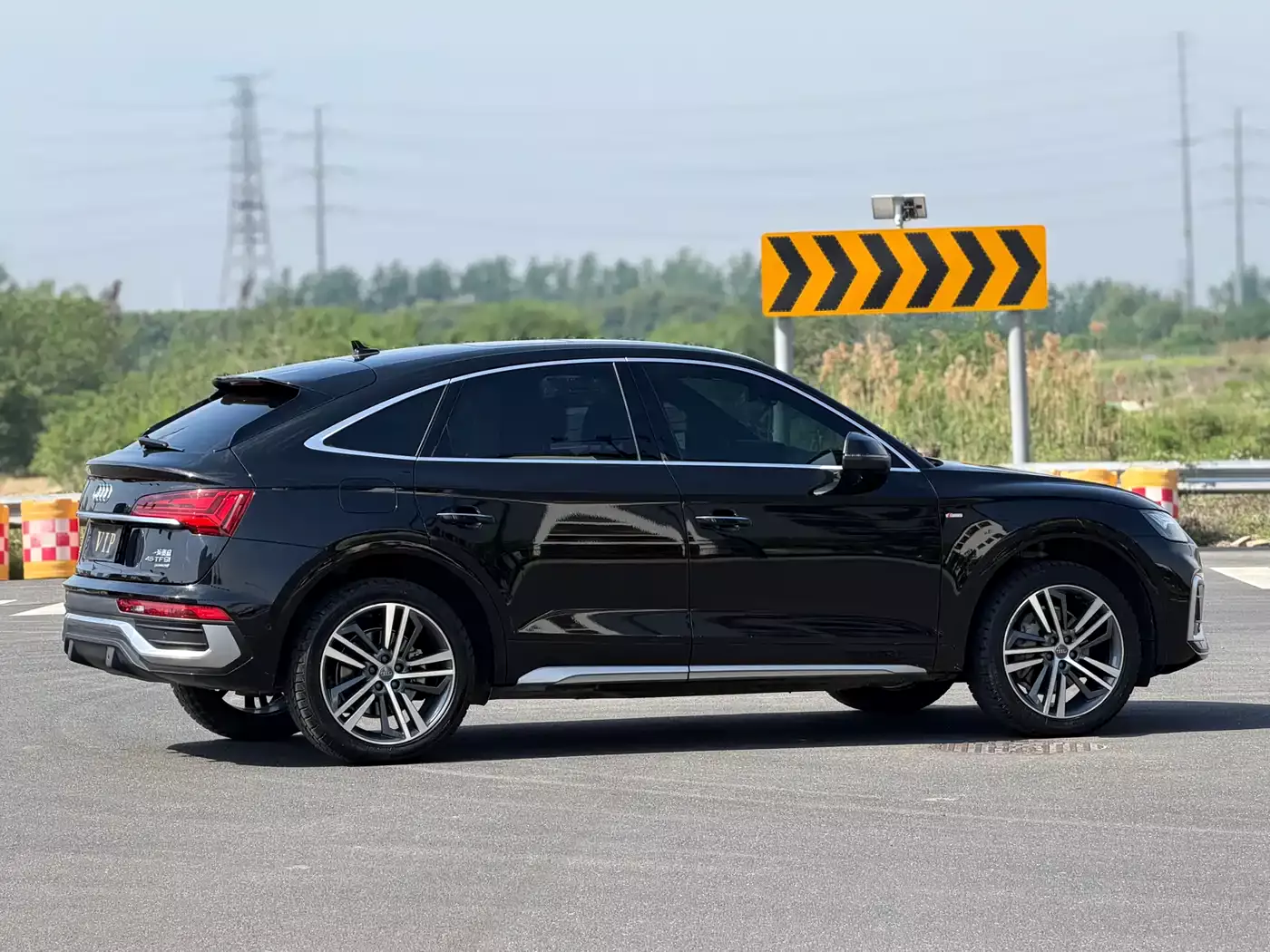 Audi Q5L Sportback 2021 40 TFSI Luxury фото 9