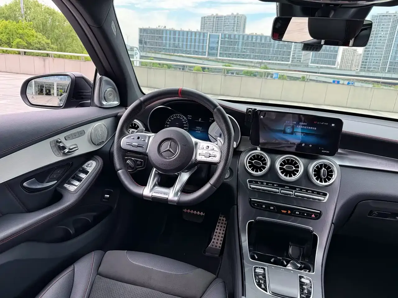 Mercedes-Benz GLC AMG 2022 AMG GLC 43 4MATIC фото 10