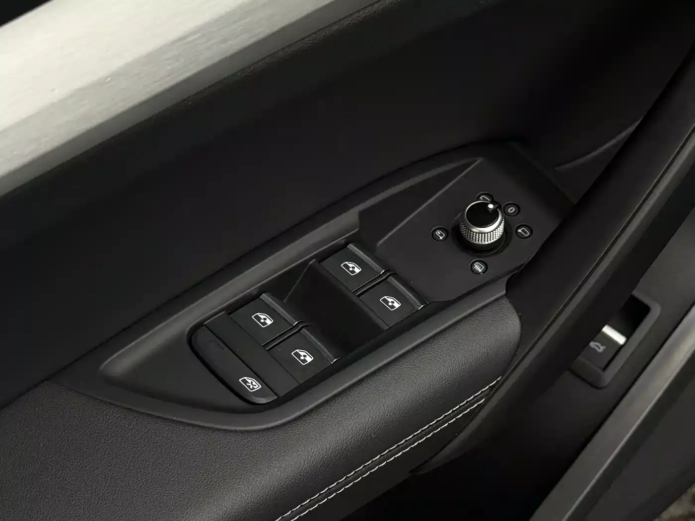 Audi Q5L 2020 40 TFSI Prestige Fashion фото 13