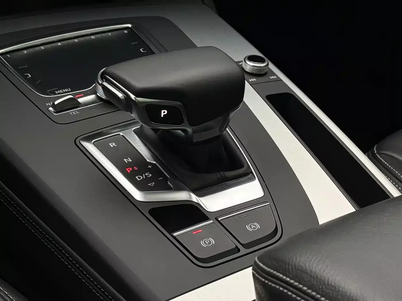 Audi Q5L 2020 40 TFSI Prestige Fashion фото 16