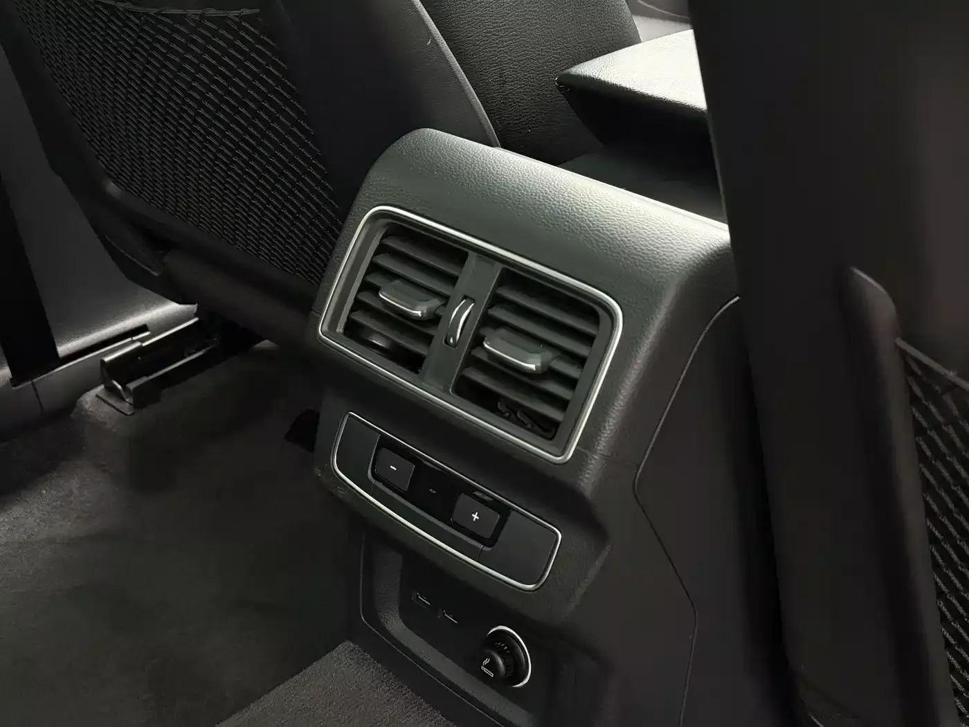Audi Q5L 2020 40 TFSI Prestige Fashion фото 19