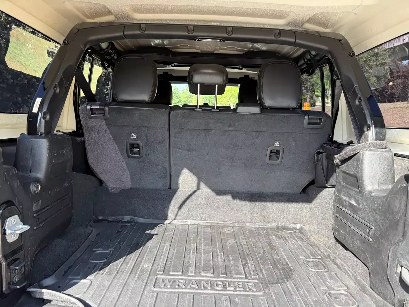 Jeep Wrangler 4xe 2021 4-Door 2.0T 4xe Sahara фото 8