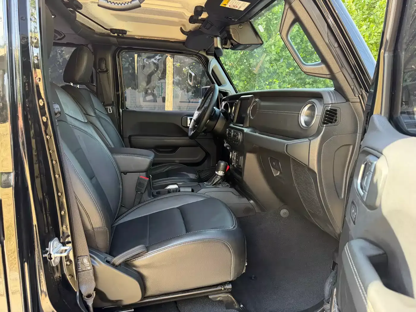 Jeep Wrangler 4xe 2021 4-Door 2.0T 4xe Sahara фото 10
