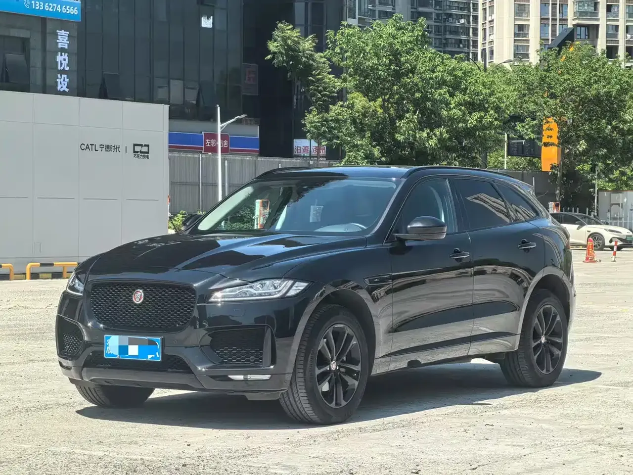 Jaguar F-PACE 2020 2.0T R-Dynamic SE