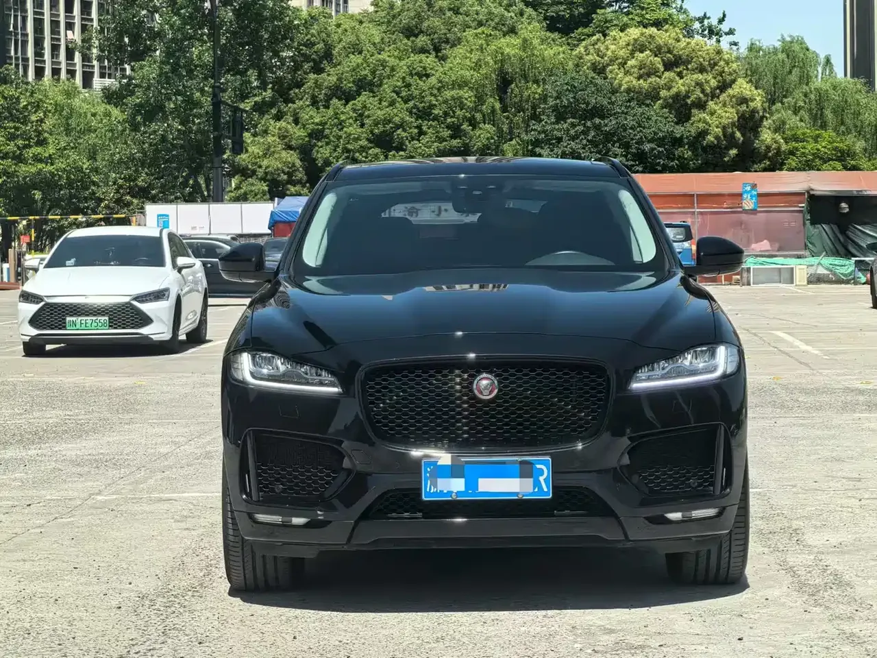Jaguar F-PACE 2020 2.0T R-Dynamic SE фото 2