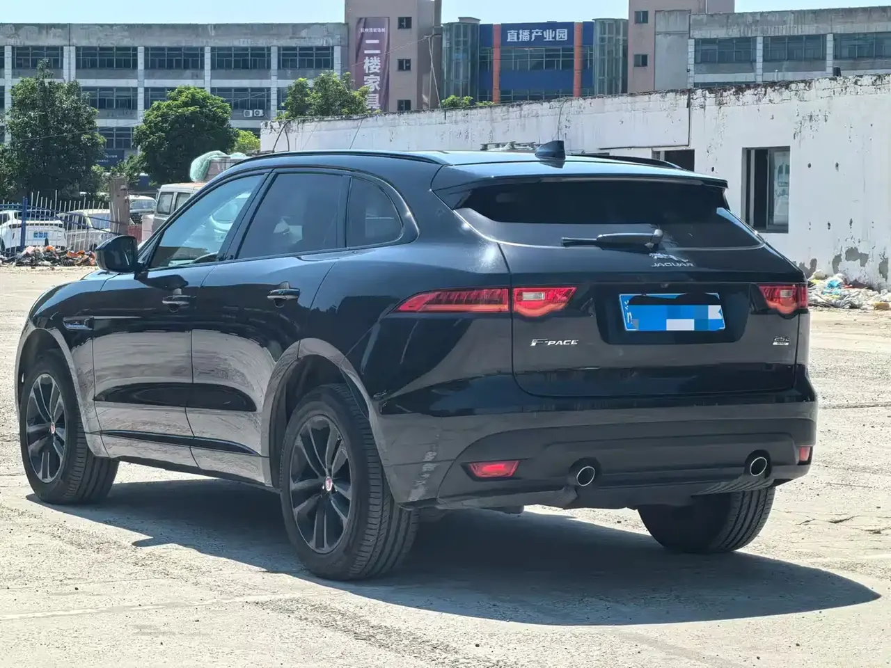 Jaguar F-PACE 2020 2.0T R-Dynamic SE фото 9