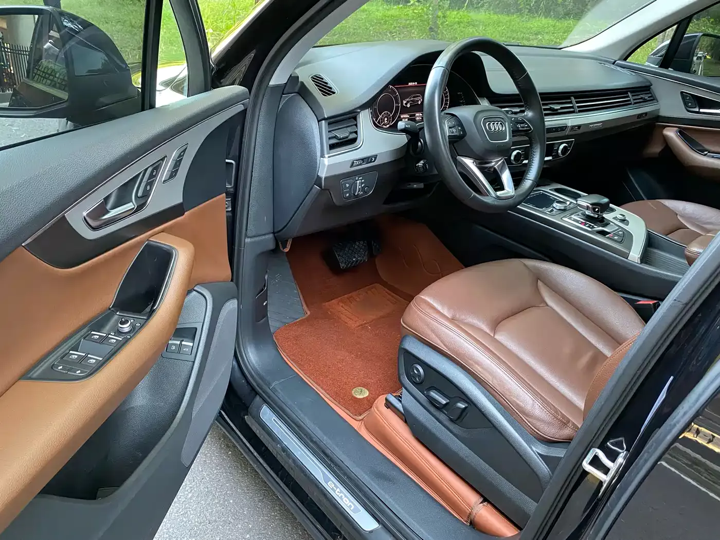 Audi Q7 New Energy 2019 55 e-tron фото 3
