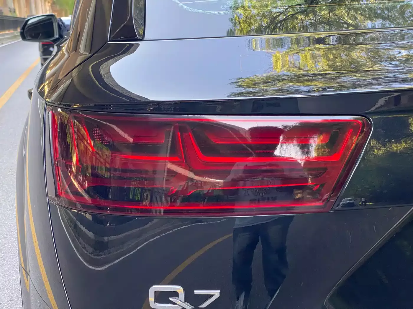 Audi Q7 New Energy 2019 55 e-tron фото 9