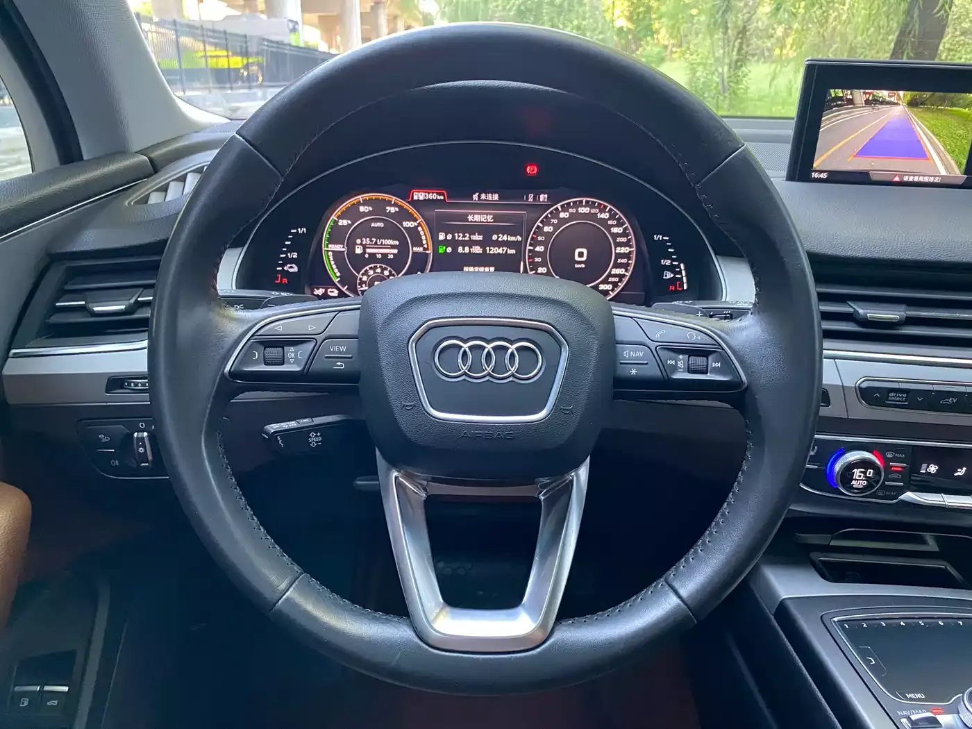 Audi Q7 New Energy 2019 55 e-tron фото 19