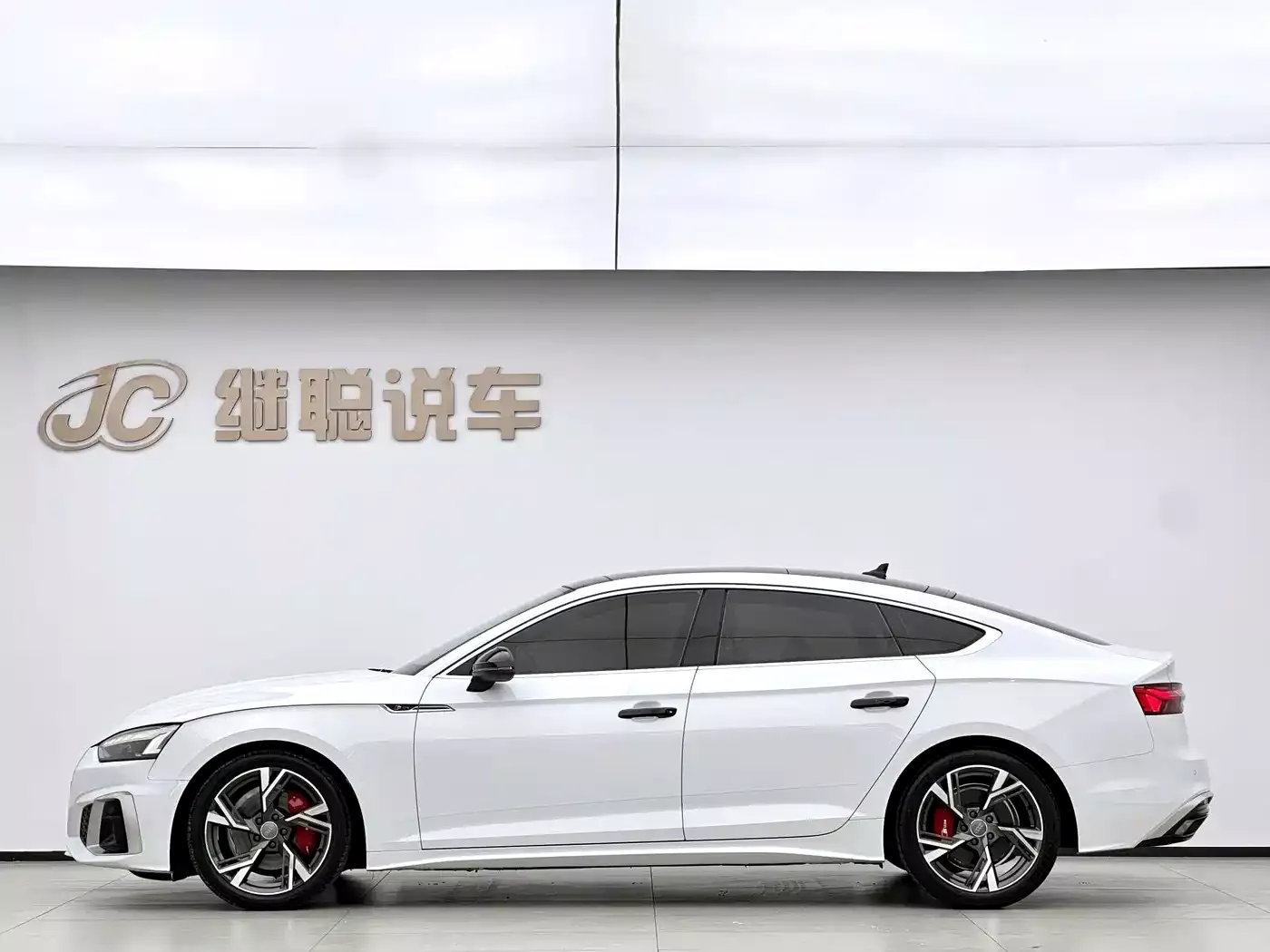 Audi A5 (Import) 2021 Sportback 40 TFSI Fashion Dynamic фото 3