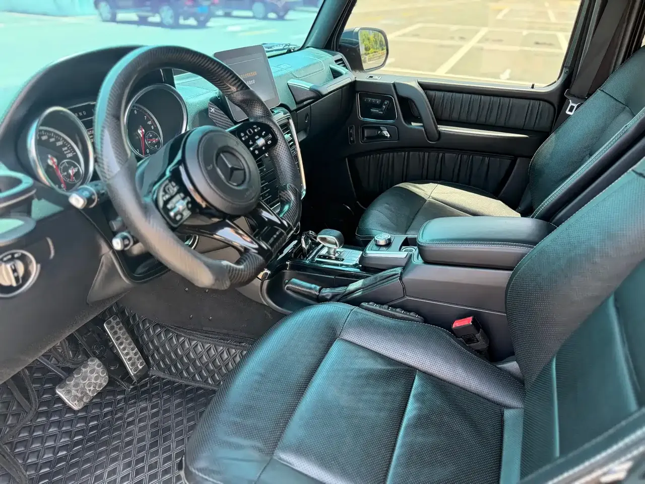 Mercedes-Benz G-Class 2018 G 500 designo Masterpiece Collector's Edition фото 6