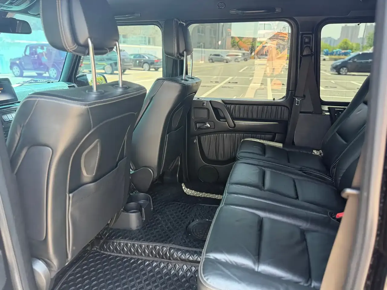 Mercedes-Benz G-Class 2018 G 500 designo Masterpiece Collector's Edition фото 7