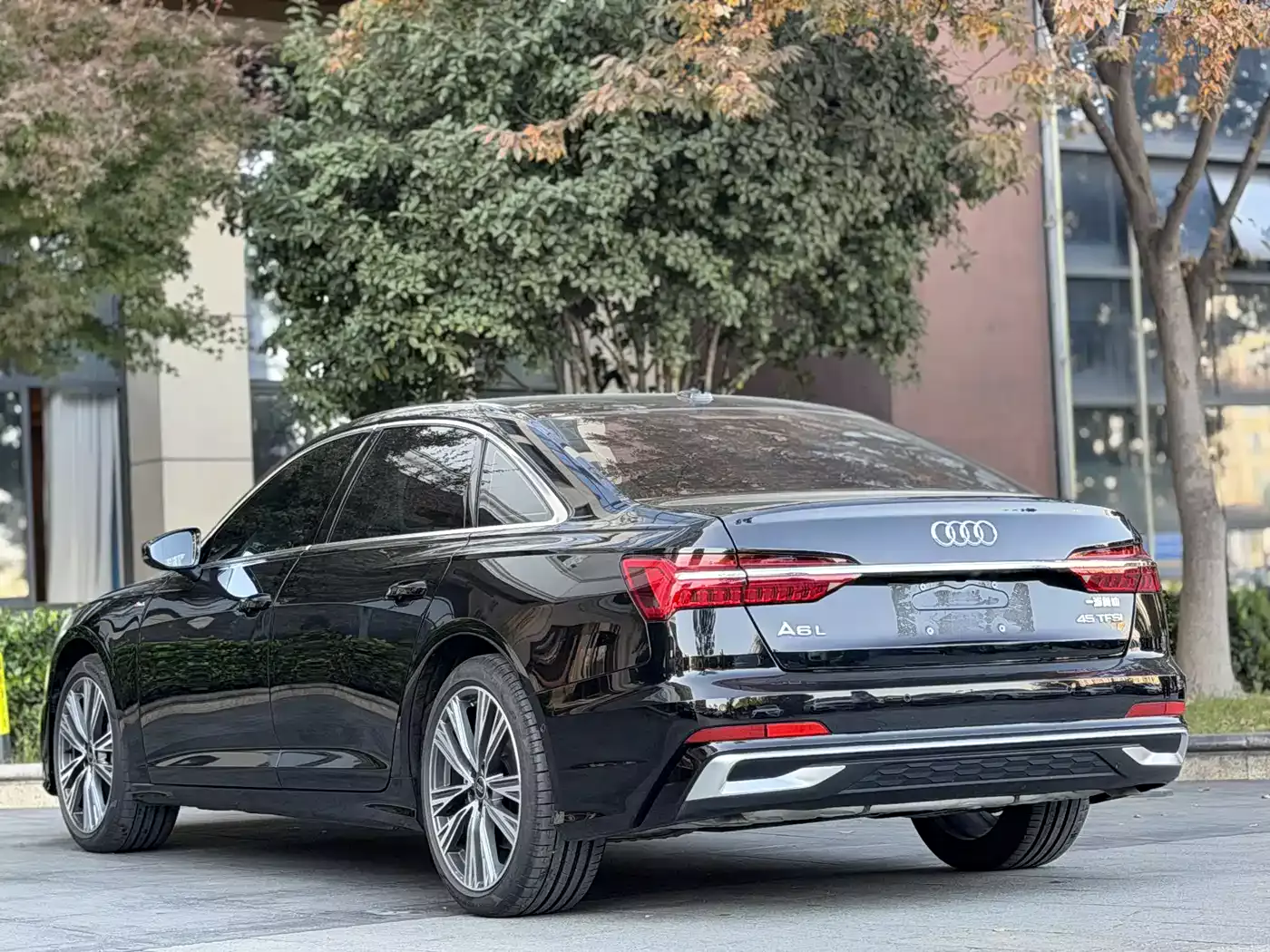 Audi A6L 2025 45 TFSI Premium Sport фото 8