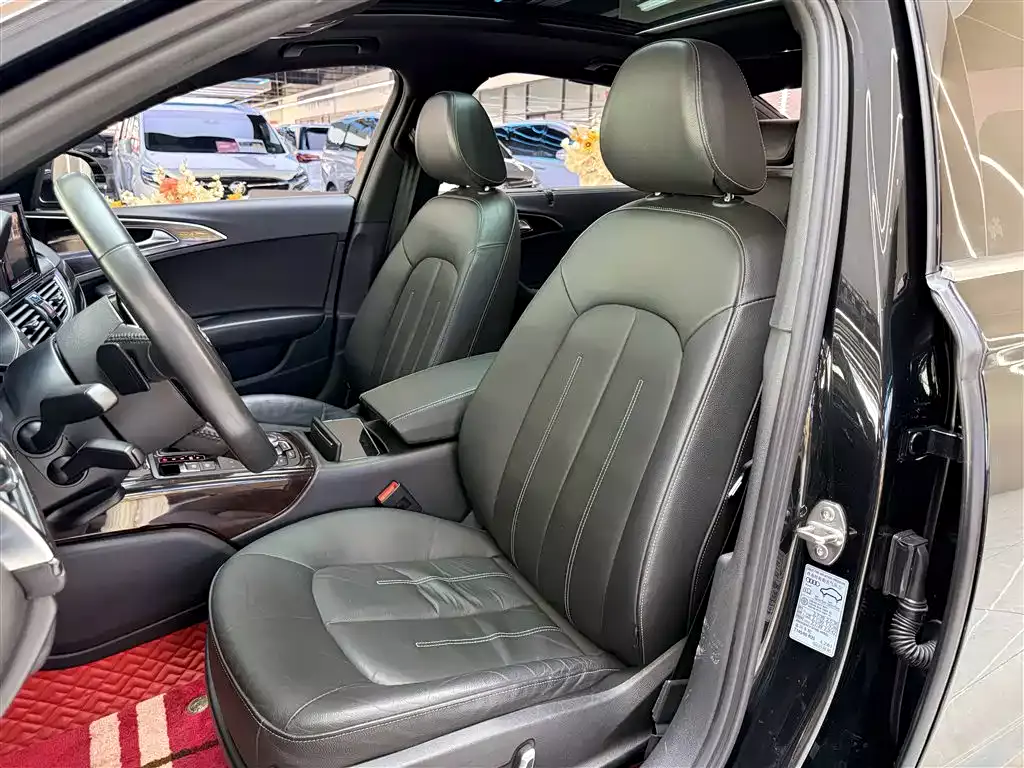 Audi A6L 2018 30th Anniversary 45 TFSI quattro Sport фото 5
