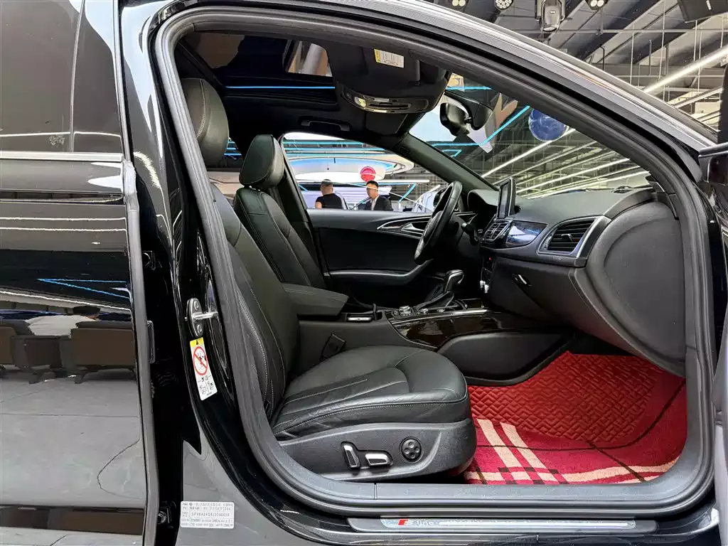 Audi A6L 2018 30th Anniversary 45 TFSI quattro Sport фото 12