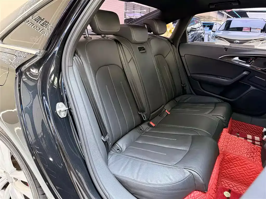 Audi A6L 2018 30th Anniversary 45 TFSI quattro Sport фото 16