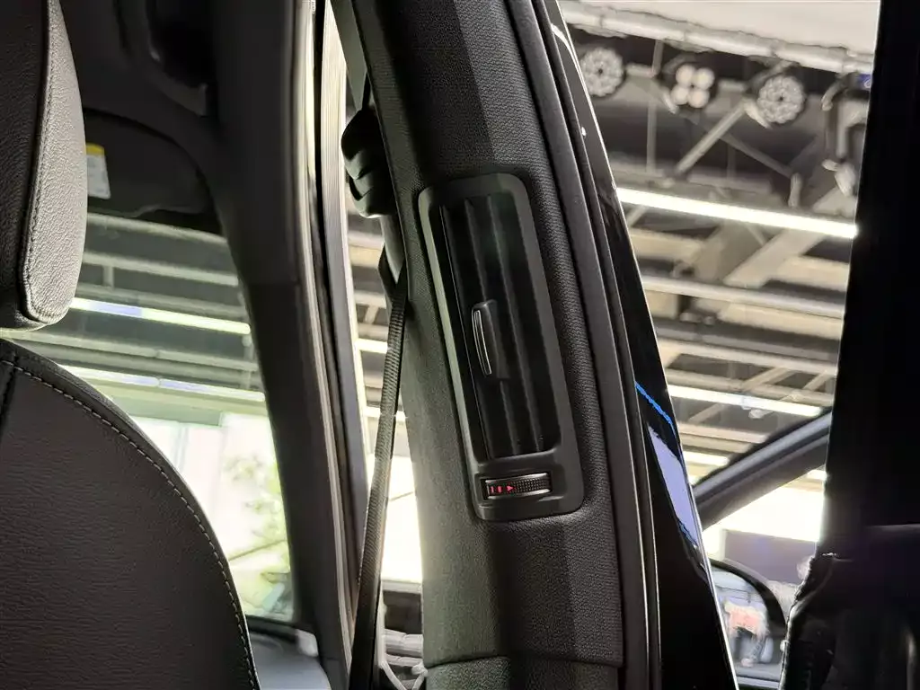 Audi A6L 2018 30th Anniversary 45 TFSI quattro Sport фото 19