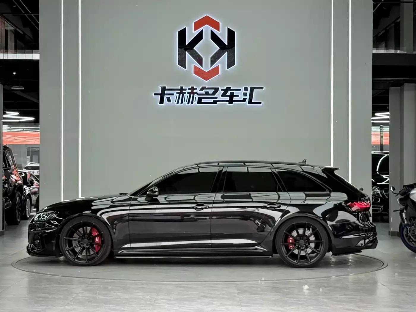 Audi RS 4 2024 RS4 Avant Ignition Edition фото 5