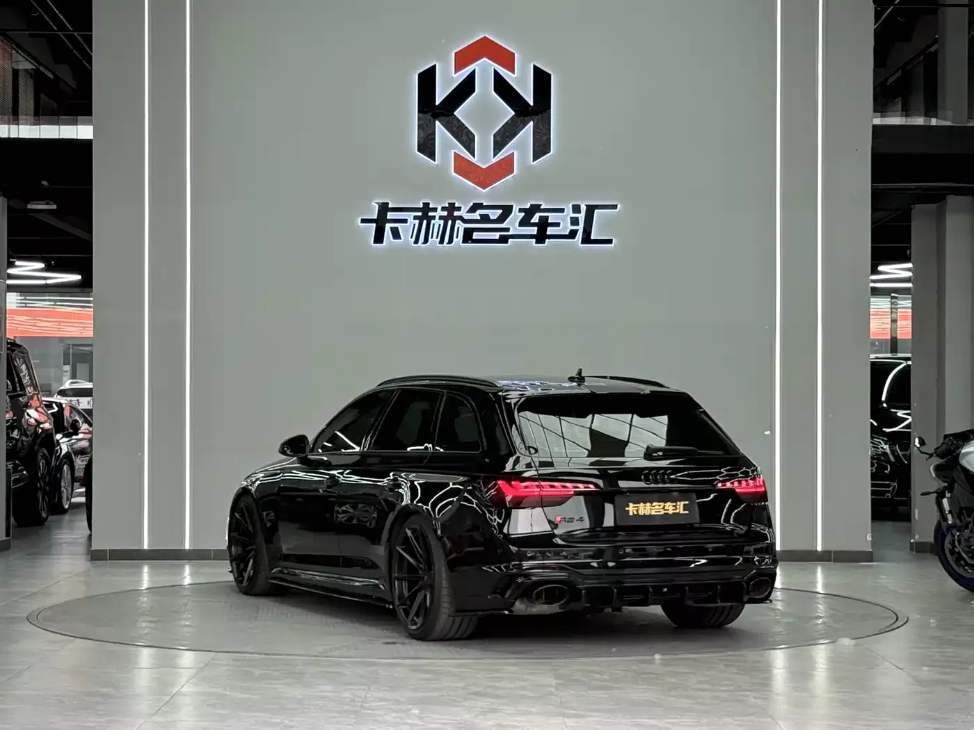 Audi RS 4 2024 RS4 Avant Ignition Edition фото 8