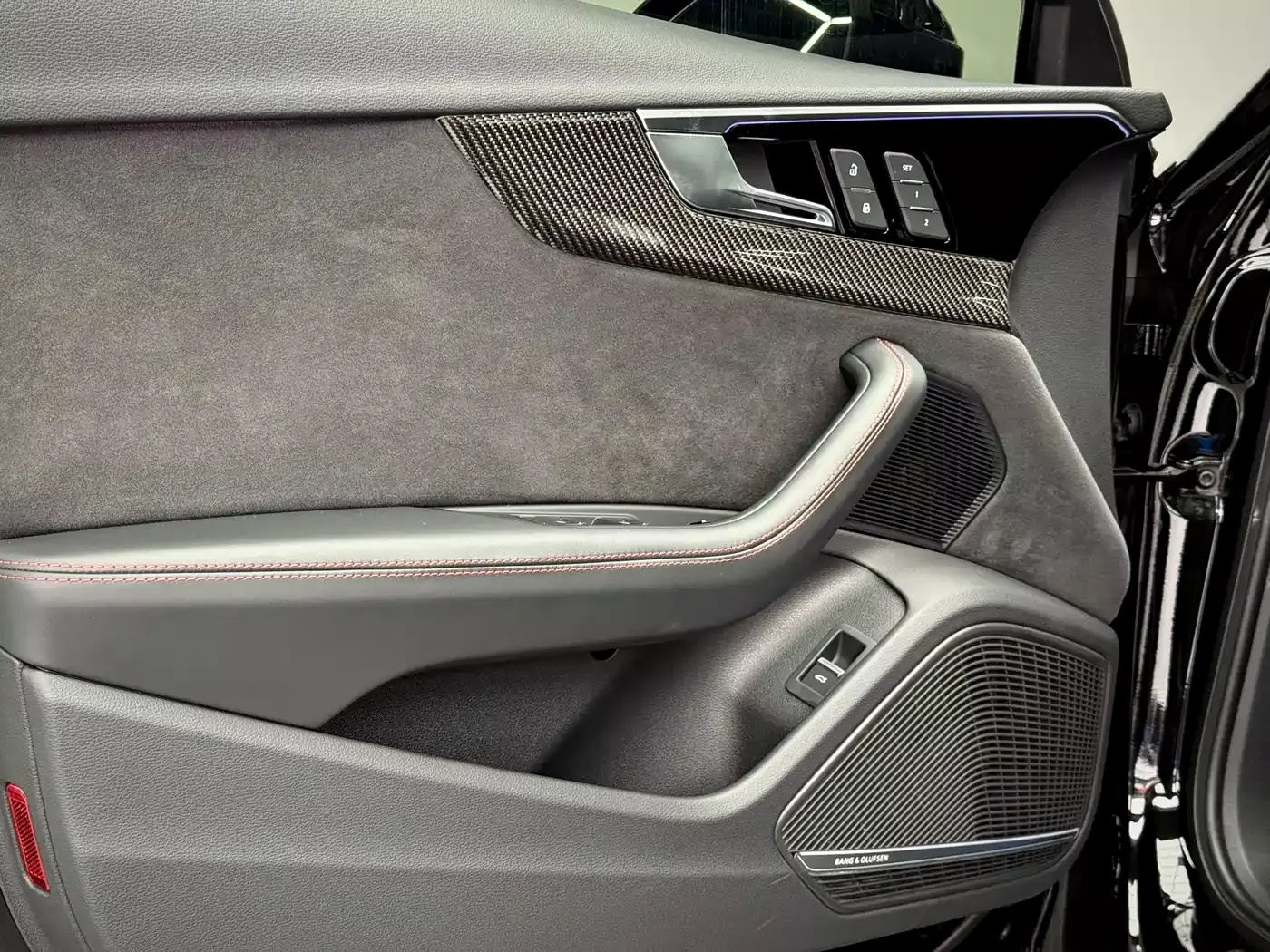 Audi RS 4 2024 RS4 Avant Ignition Edition фото 17