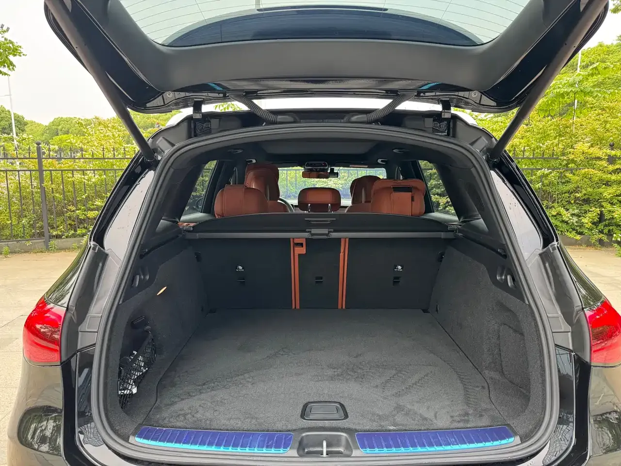 Mercedes-Benz GLC 2024 GLC 260 L 4MATIC Dynamic 5-seater фото 16