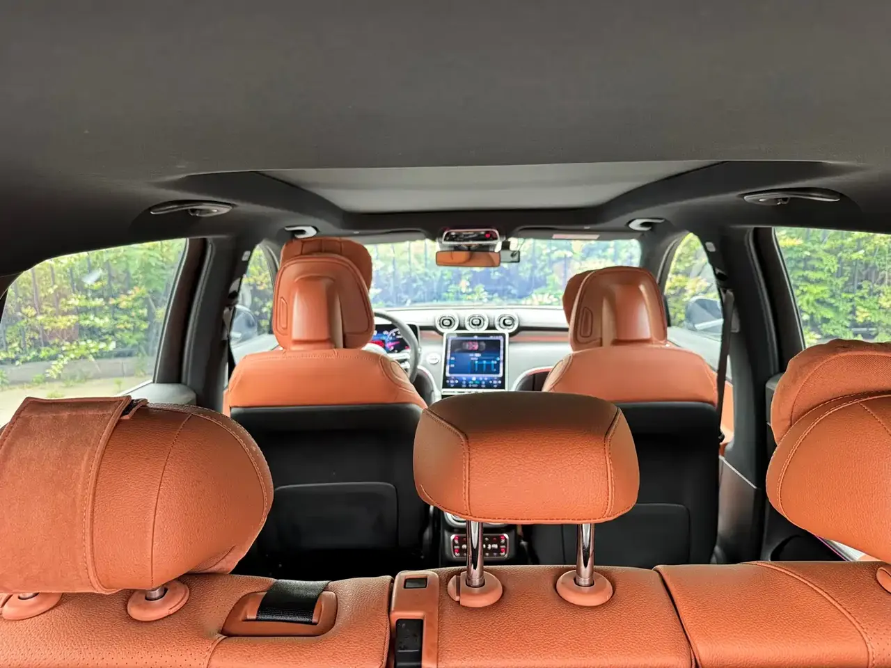 Mercedes-Benz GLC 2024 GLC 260 L 4MATIC Dynamic 5-seater фото 18