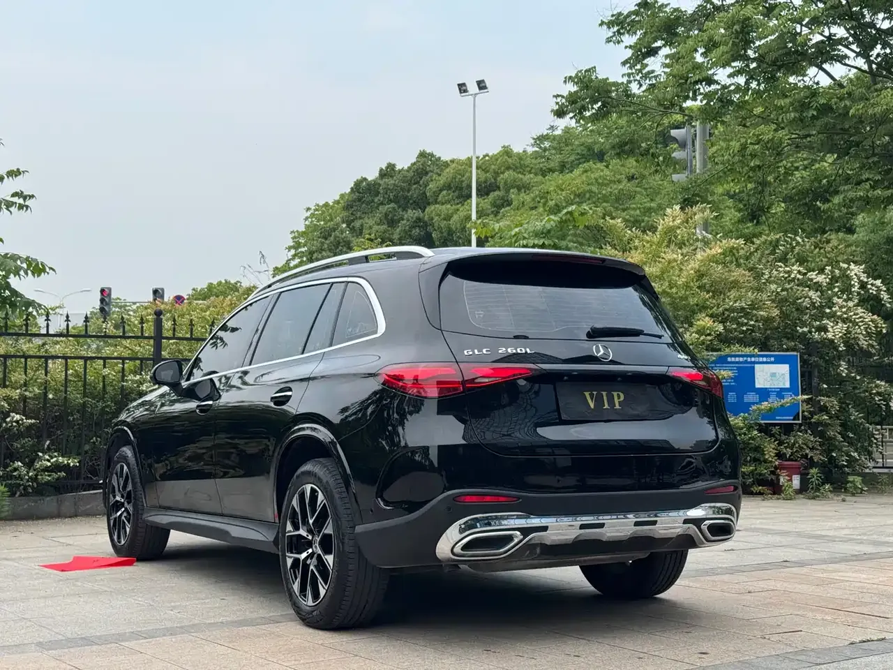 Mercedes-Benz GLC 2024 GLC 260 L 4MATIC Dynamic 5-seater фото 19