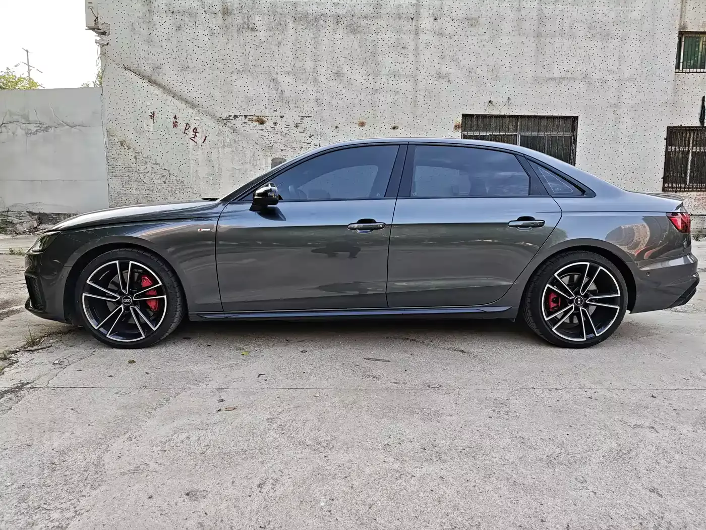 Audi A4L 2024 45 TFSI quattro Premium Dynamic фото 4