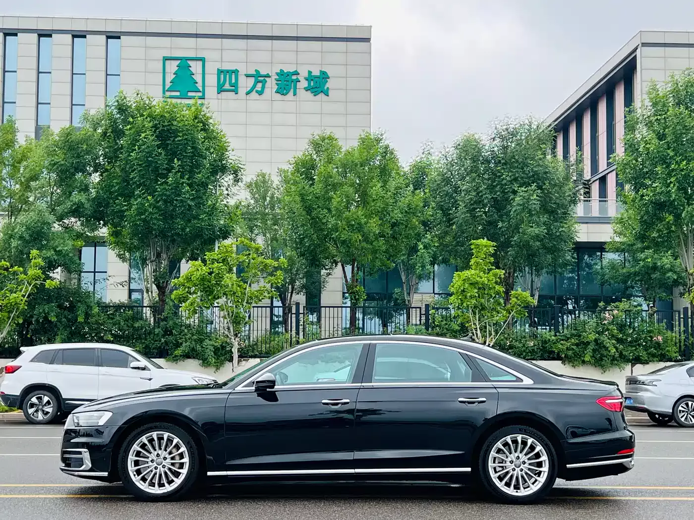 Audi A8 2018 A8L 55 TFSI quattro Launch Elite фото 3
