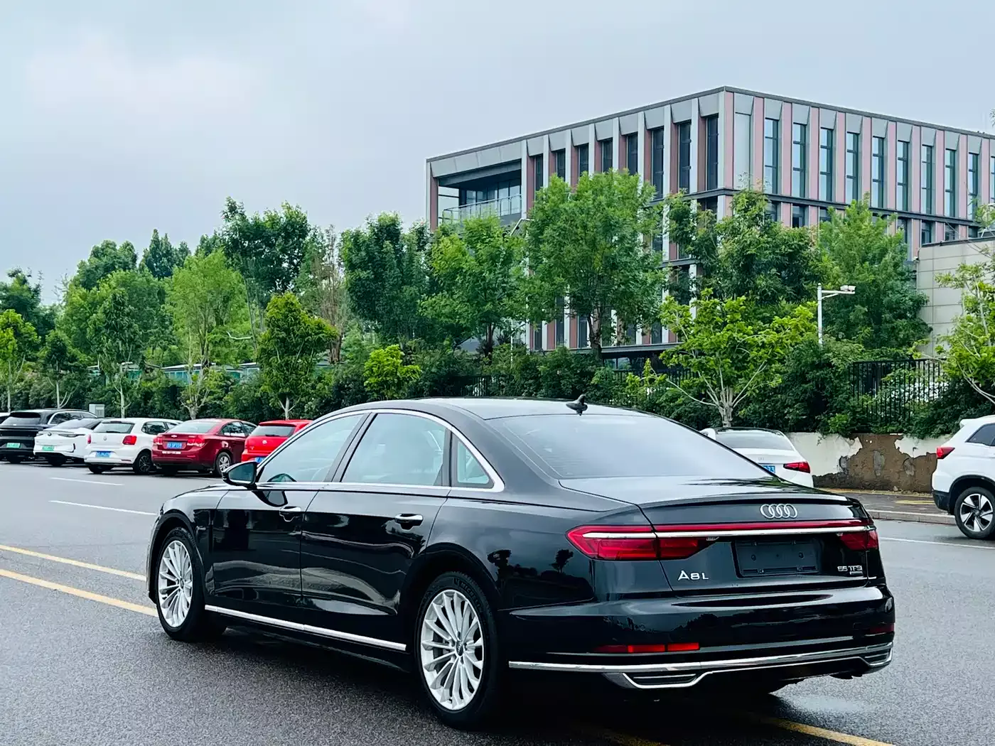 Audi A8 2018 A8L 55 TFSI quattro Launch Elite фото 4