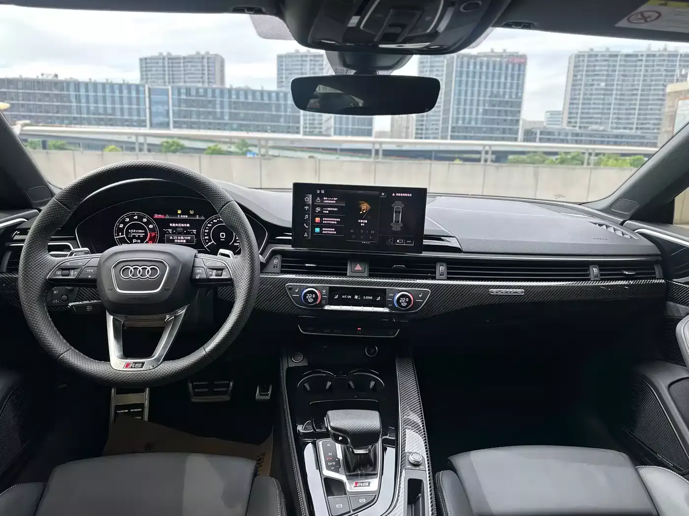 Audi RS 5 2023 Model RS 5 2.9T Sportback Dark Gold Edition фото 10