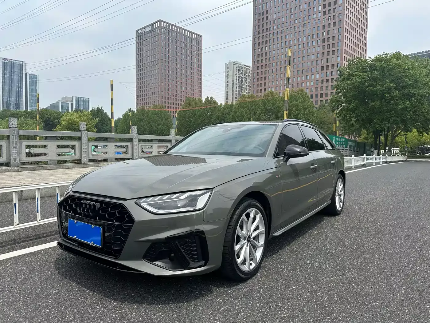 Audi A4 (Import) 2024 Avant 40 TFSI Fashion Sport
