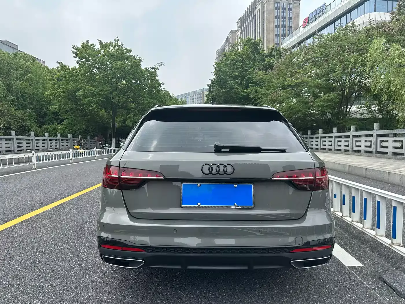 Audi A4 (Import) 2024 Avant 40 TFSI Fashion Sport фото 4