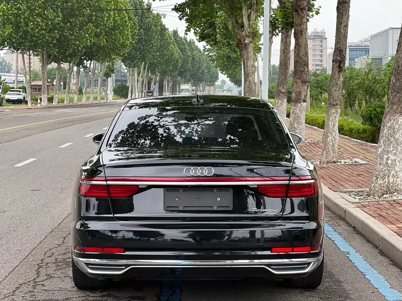 Audi A8 2018 A8L 55 TFSI quattro Launch Premium фото 5