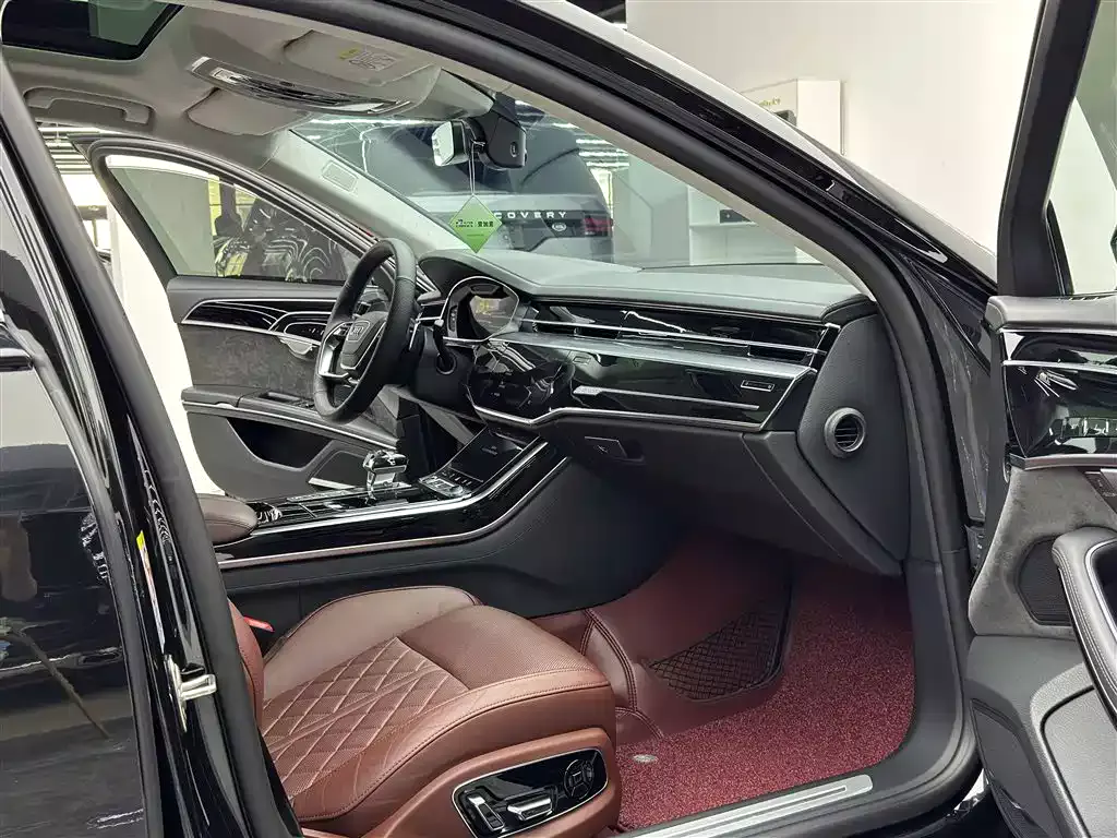 Audi A8 New Energy 2022 A8L 60 TFSIe quattro Collector's Edition фото 8