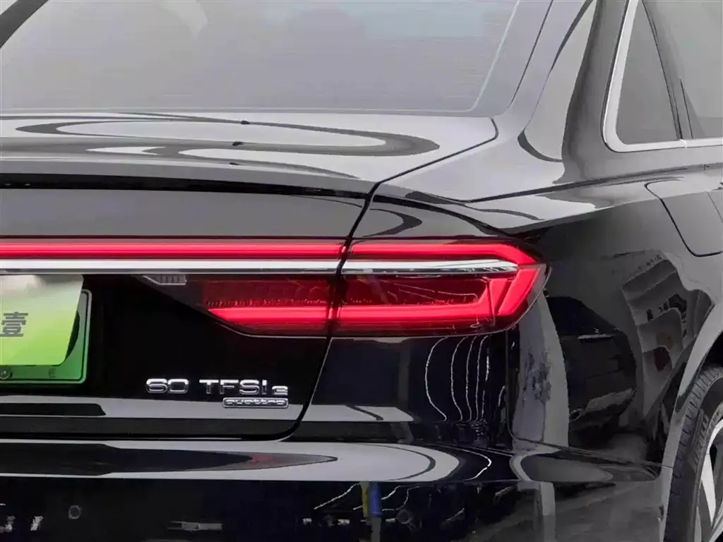 Audi A8 New Energy 2022 A8L 60 TFSIe quattro Collector's Edition фото 20