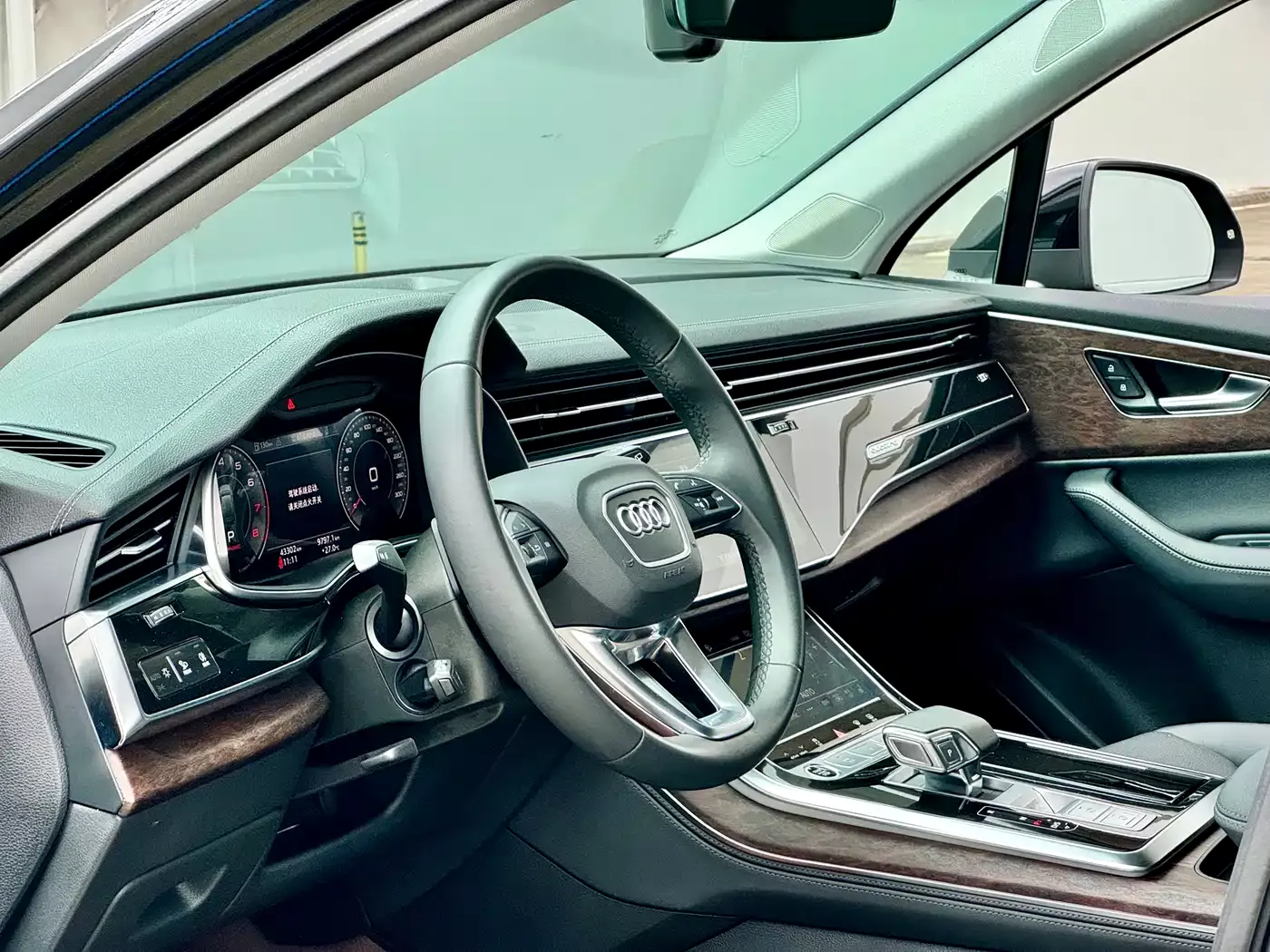 Audi Q7 2023 55 TFSI quattro S line Sport фото 6