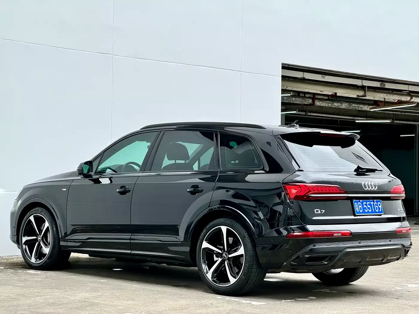 Audi Q7 2023 55 TFSI quattro S line Sport фото 18