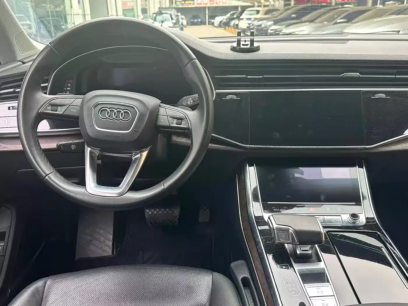 Audi Q7 2022 55 TFSI quattro S line Ice & Snow Edition фото 5
